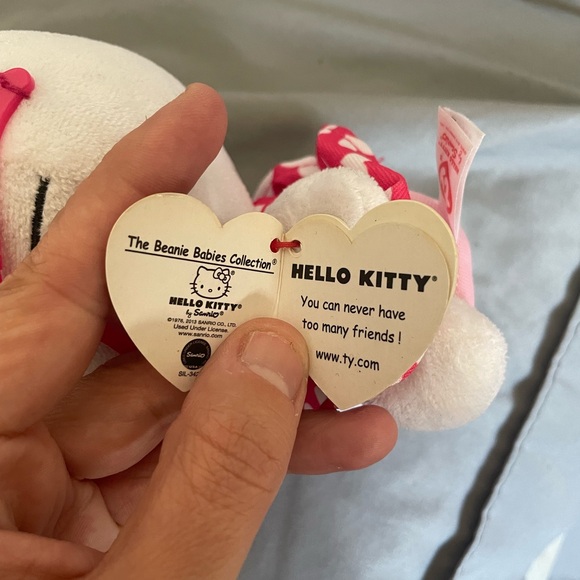 Hello Kitty Pink Heart Glasses plush toy - Picture 5 of 5